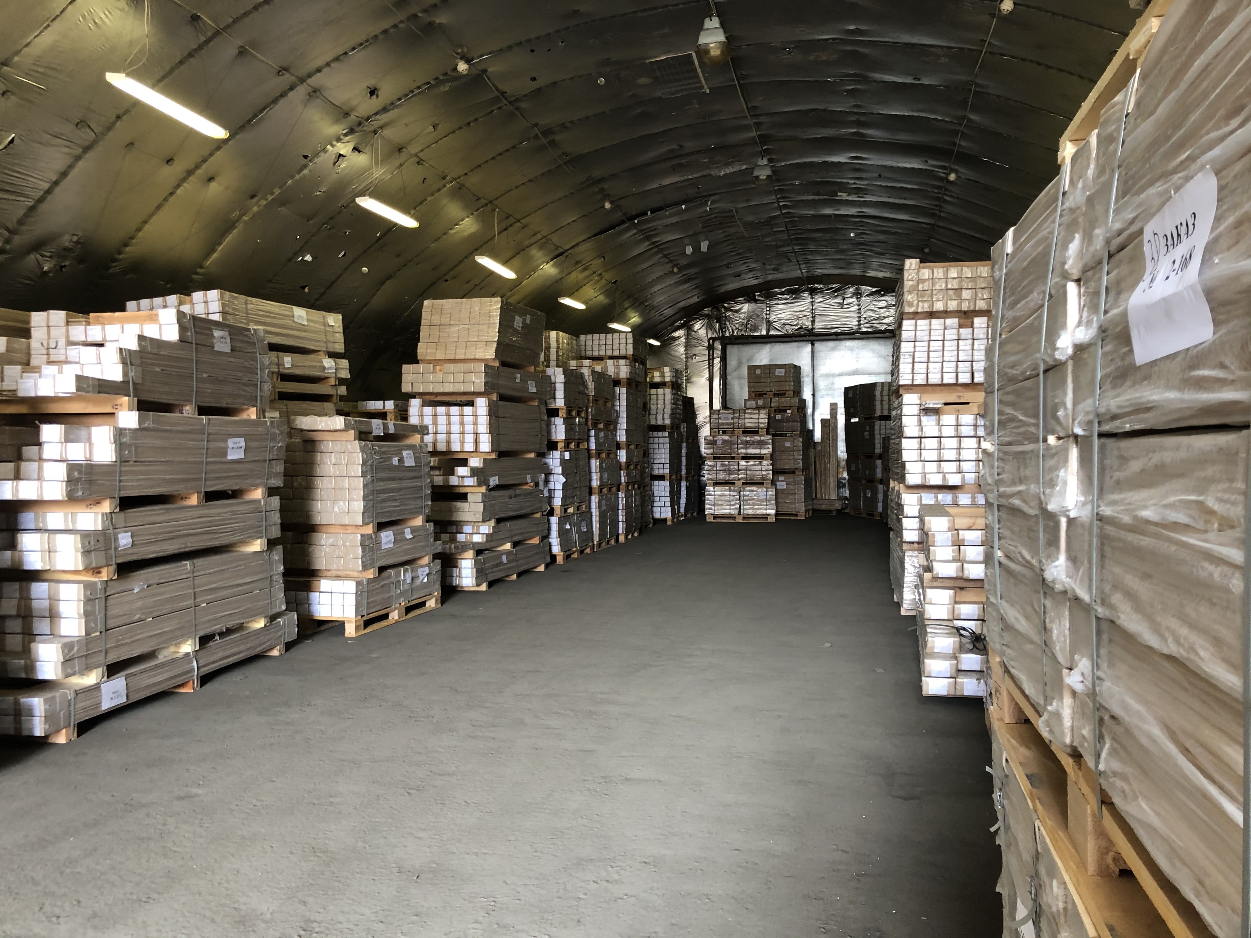 Commercial Storage for construction material in Florida